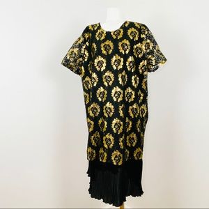 Vintage Sandi Dee black & gold dress 24 1/2